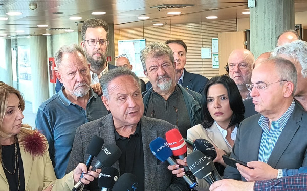 Θεσσαλονίκη - αποχώρηση Ryanair: Επιτροπή για το αεροδρόμιο «Μακεδονία» αποφάσισαν οι φορείς - Κάλεσμα σε Ryanair και Fraport για συνεννόηση (βίντεο)