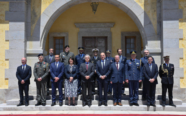 Ελλάδα - Πορτογαλία: Συμφωνία για την ανάπτυξη drones και προμήθεια αεροσκαφών C-390