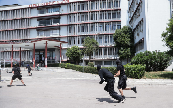 ΑΠΘ: Επεισόδια μεταξύ αντεξουσιαστών και μέλη των ΕΑΑΚ