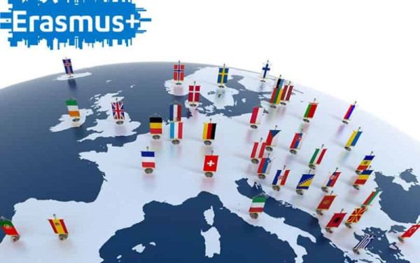 Erasmus+ 2028-2034: Το μέλλον της εκπαίδευσης στην Ευρώπη - Δεκτές πολλές τροπολογίες του Κώστα Αρβανίτη