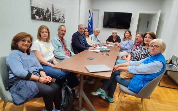 ΠΑΣΟΚ: «Ασπίδα» στις δημοτικές κοινωνικές δομές – Στο πλευρό των εργαζομένων το γραφείο του Νίκου Ανδρουλάκη στη Θεσσαλονίκη