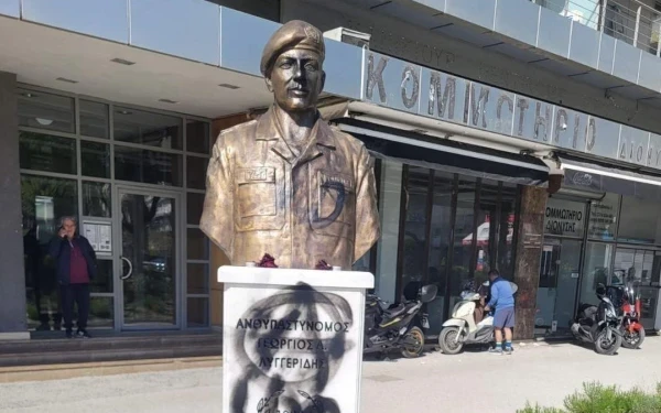 Θεσσαλονίκη: Άγνωστοι βανδάλισαν ξανά την προτομή του Γιώργου Λυγγερίδη