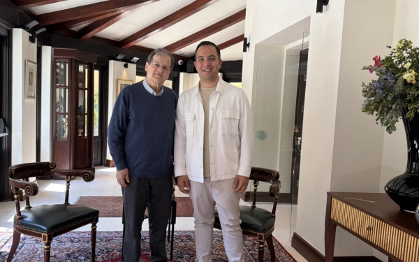 Χρήστος Νικολόπουλος: Τα πρώτα ακούσματα, οι ιστορίες των χρυσών επιτυχιών, τα «Ρεμάκια» και η ανάγκη για την επιτυχία