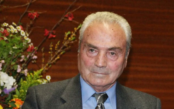 Έφυγε από την ζωή στα 89 του ο δημοσιογράφος Σταύρος Τσώχος