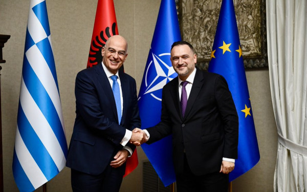 Ν. Δένδιας: Συμφωνία με την Αλβανία για άμεση σύγκληση της Επιτροπής για τα Στρατιωτικά Κοιμητήρια