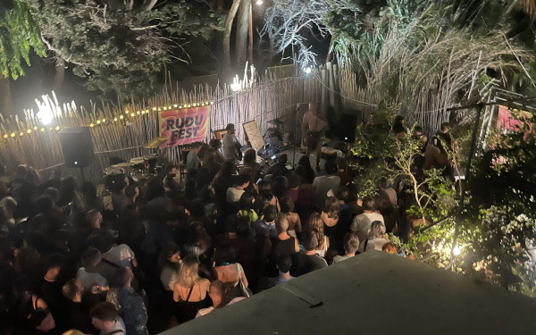 Rudu Fest: Το «νομαδικό» φεστιβάλ που ξεκίνησε από την Αμοργό και έφτασε στη Θεσσαλονίκη
