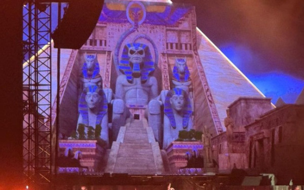 Δεκάδες χιλιάδες θεατές αποθέωσαν τους Iron Maiden στο ΟΑΚΑ
