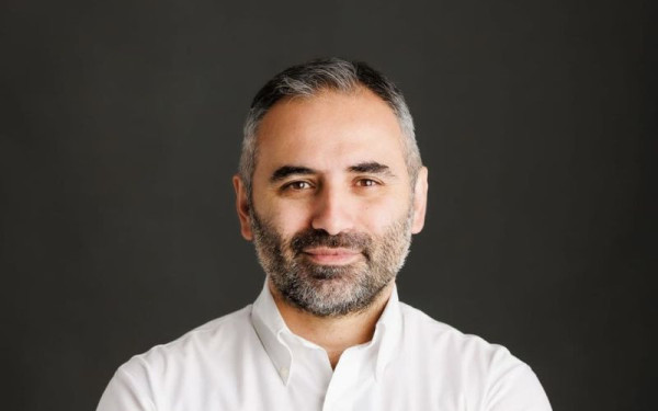Καρπουχτσής: Νέο πολιτικό «restart» στην Αριστερά - Το εγχείρημα Τσίπρα, τα «υπερκέρδη» και το κάλεσμα στην κοινωνία (βίντεο)