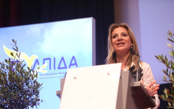 Σκληρή επίθεση Καρυστιανού στον Τσίπρα για μνημόνιο, Σύμβαση 717, ασυλίες και funds - «Νομίζει ότι τρώμε κουτόχορτο»