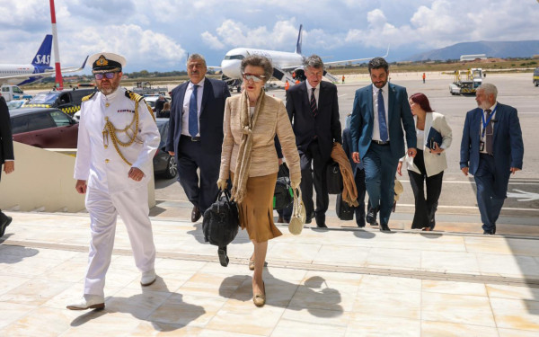 Στο Μνημείο της RAF στο Μάλεμε των Χανίων η πριγκίπισσα Άννα