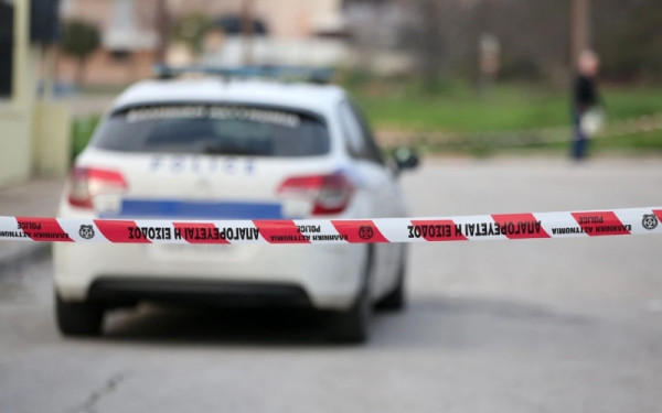 Εύβοια: Χειροπέδες σε 5 άτομα για απόπειρα κλοπής σε αθλητική εγκατάσταση - Ανάμεσά τους 3 ανήλικοι