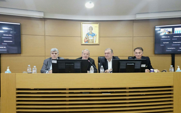 Βόρεια Ελλάδα: Δήμοι της ΠΚΜ διαμαρτύρονται για τα σχολεία και το πρόγραμμα ανακαίνισης «Μαριέττα Γιαννάκου»