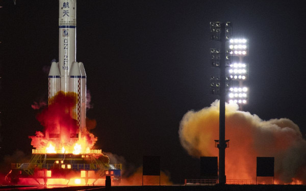 Κίνα: Ξεκίνησε η αποστολή Shenzhou-23 - Στόχος ένας αστροναύτης να παραμείνει σε τροχιά για 12 μήνες