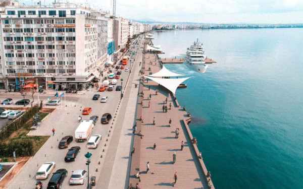 Θεσσαλονίκη: Aνοίγει ο δρόμος για το ξύλινο ντεκ 1,1 χλμ στην παραλία - Εγκρίθηκε η περιβαλλοντική μελέτη