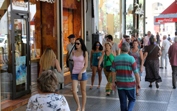 Θεσσαλονίκη: Το παγωμένο καλοκαίρι της αγοράς - Ξεφυτρώνουν ξενοίκιαστα μαγαζιά και στην Τσιμισκή