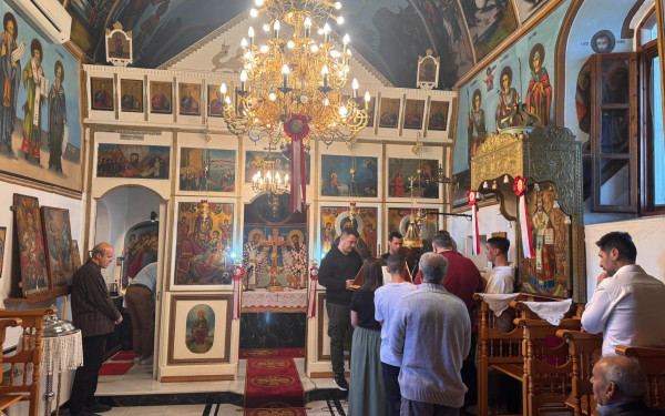 Σέρρες: Γέμισε προσκυνητές η μοναδική Μονή στην Ελλάδα αφιερωμένη στο Άγιο Πνεύμα