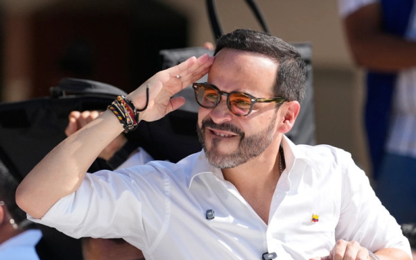 Δεξιά «στροφή» στην Κολομβία - Ο Αμπελάρδο δε λα Εσπριέγια μπροστά με 8 μονάδες