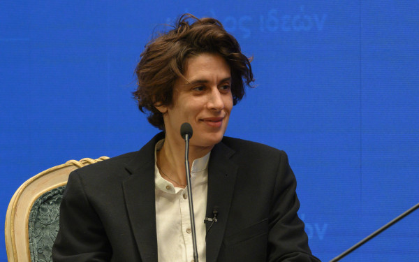 Δανάη Δεληγεώργη: Κανείς δεν είναι «λάθος», είμαστε απλά διαφορετικά προγραμματισμένοι