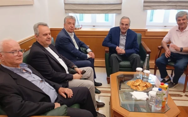 Στο Ηράκλειο ο Αντώνης Σαμαράς - Συνάντηση με Στ. Αρναουτάκη