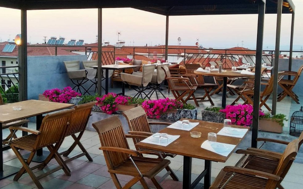 Elite Rooftop: Ένας πραγματικά ρομαντικός χώρος, στο Πολύχρονο Xαλκιδικής