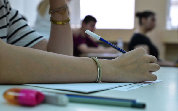 Πανελλαδικές: Τα θέματα που έπεσαν στη Νεοελληνική Γλώσσα και Λογοτεχνία