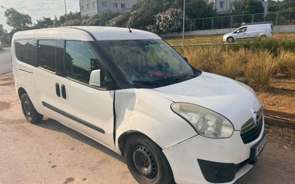 Θεσσαλονίκη: Στο νοσοκομείο με κατάγματα μια 15χρονη μετά από παράσυρση στην Περαία - Συνελήφθη ο οδηγός