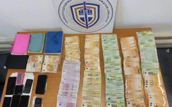 Κύκλωμα διαφθοράς στις πολεοδομίες Αττικής: Στον ανακριτή έξι συλληφθέντες με βαρύ κατηγορητήριο