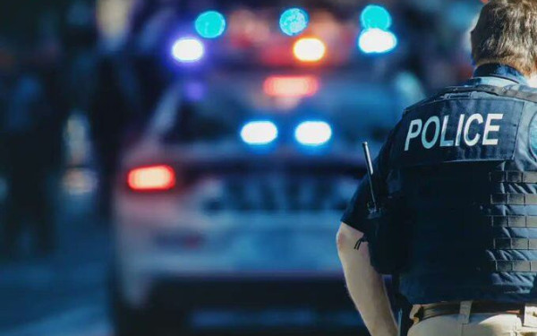 Αιματηρό επεισόδιο με πυροβολισμούς στη Φιλαδέλφια των ΗΠΑ, νεκρός αστυνομικός έπειτα από ενέδρα