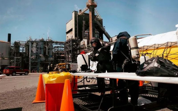 ΗΠΑ: Στους 8 οι νεκροί από τη φονική έκρηξη σε εργοστάσιο στην Ουάσιγκτον - Φόβοι για περιβαλλοντική ρύπανση
