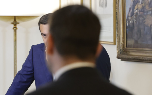 Μπουρλότο στην Κεντροαριστερά! Γράφει ο... Υπόγειος Διαδρομιστής