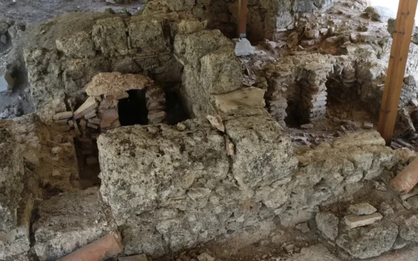 Αρχαία Μίεζα: Νέα ευρήματα «φωτίζουν» το Γυμνάσιο του Μεγάλου Αλεξάνδρου
