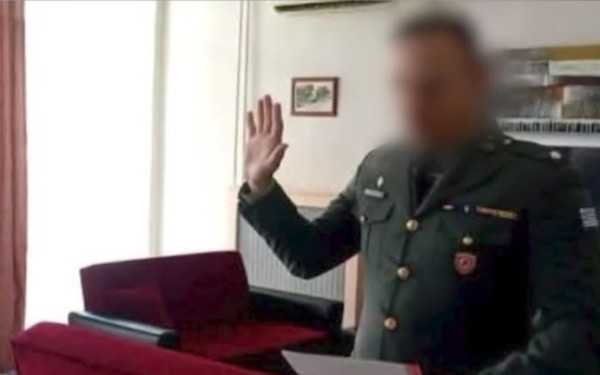 Viral ο αξιωματικός των Ενόπλων Δυνάμεων που ορκίζεται στους 12 θεούς του Ολύμπου - Δείτε βίντεο