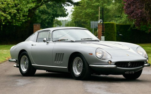 Σε δημοπρασία η θρυλική Ferrari 275 GTB/4 του γνωστού σταρ της ροκ, Έρικ Κλάπτον