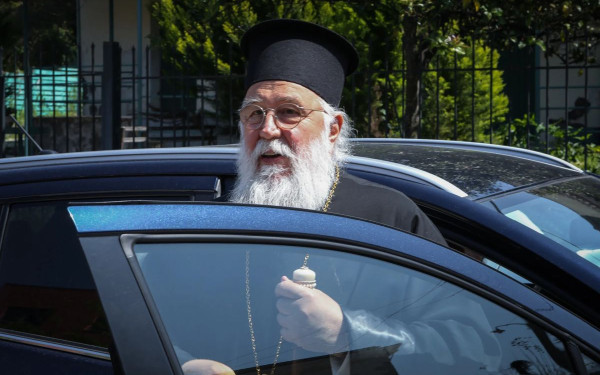 Μητροπολίτης Κέρκυρας, Νεκτάριος: Ίσως πρέπει οι αρχιερείς να παραιτηθούμε από τη μισθοδοσία του κράτους