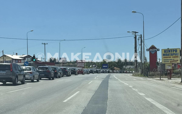 Θεσσαλονίκη: Κυκλοφοριακή συμφόρηση στον δρόμο για Χαλκιδική και Περαία - Τα προβληματικά σημεία