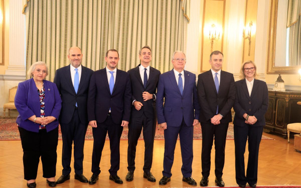 Κυβέρνηση: Ορκίστηκαν τα νέα μέλη στο Προεδρικό Μέγαρο