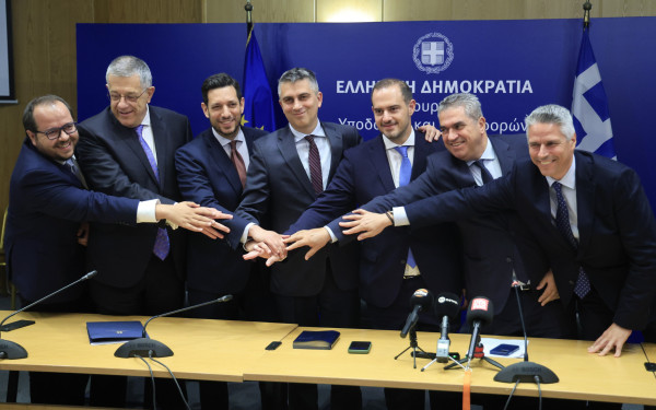 Aπολογισμός Κυρανάκη στο Υπουργείο Υποδομών και Μεταφορών: «Παραδίδουμε έναν σιδηρόδρομο με πέντε επιπλέον δικλείδες ασφαλείας»