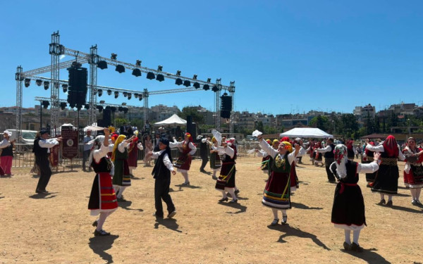 Θεσσαλονίκη: Το Μητροπολιτικό Πάρκο Παύλου Μελά γεμίζει ζωή, μουσική, παραδοσιακούς χορούς και δράσεις για όλη την οικογένεια (βίντεο)
