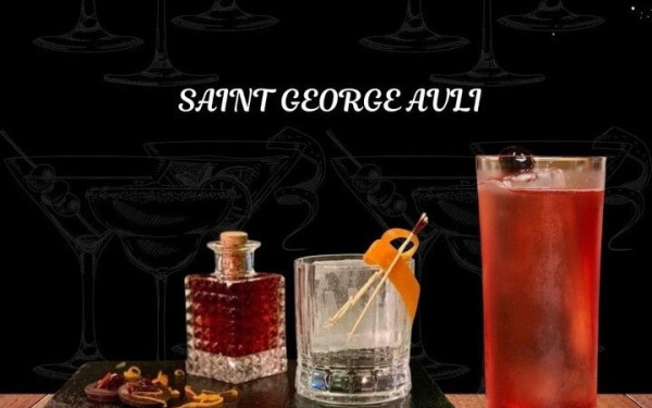 Saint George Avli: Το cocktail bar που έφερε νέα πνοή στη Νέα Καλλικράτεια