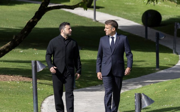 Έφτασε στη Γαλλία ο Β. Ζελένσκι για την σύνολο κορυφής των G7 - Προθέσεις για τετ-α-τετ με Ν. Τραμπ (βίντεο)