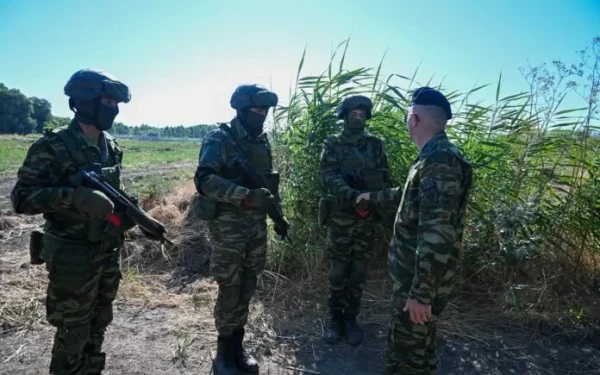 Σε Έβρο και Θράκη ο Αρχηγός ΓΕΣ – Επισκέψεις σε σχηματισμούς και μονάδες της ΑΣΔΙΘ
