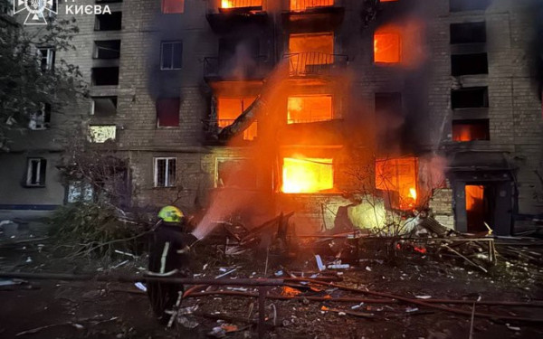 Ουκρανία: Στους 13 ανέρχονται οι νεκροί από τη ρωσική επιδρομή στο Κίεβο - Δεκάδες τραυματίες (βίντεο)