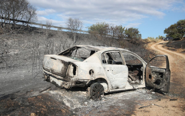Ωραιόκαστρο: Το όχημα του 76χρονου κόλλησε στον χωματόδρομο - Οι ελιγμοί του οδήγησαν στη φωτιά