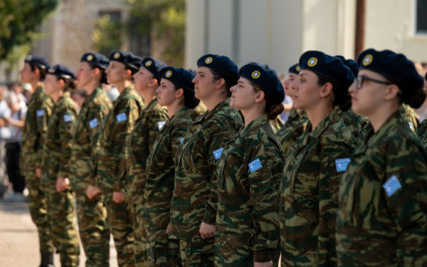 Ιστορική ημέρα για τις Ένοπλες Δυνάμεις: Ορκίστηκαν στη Λαμία οι πρώτες γυναίκες εθελόντριες