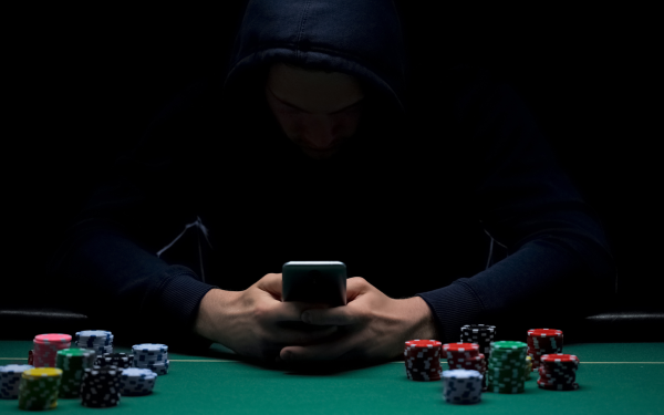 Μήνυση από την Επιτροπή Παιγνίων σε 18 influencers για παράνομο στοιχηματισμό στο Instagram - «Μπλόκο» στην ανεξέλεγκτη διαφήμιση