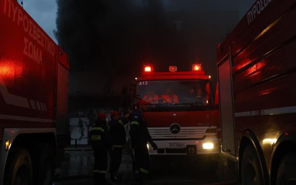 Γρεβενά: Υπό έλεγχο η φωτιά στη Βάλια Κάλντα