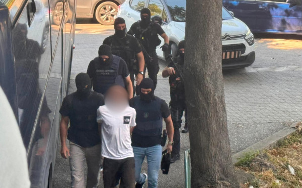 Θεσσαλονίκη: Στα δικαστήρια ο 25χρονος για την εμπρηστική επίθεση στην πολυκατοικία της οικογένειας Νέστορα