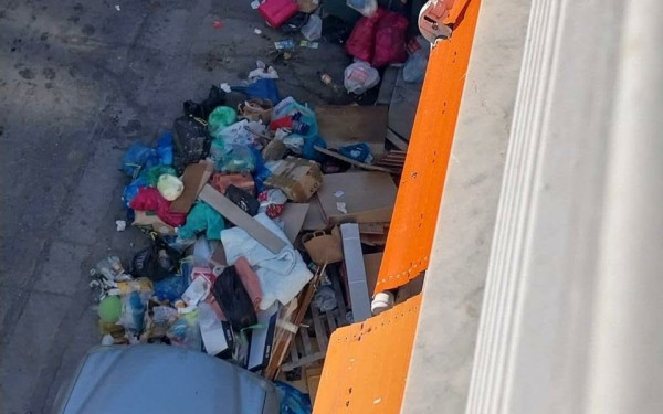 Δήμος Θεσσαλονίκη: Μήνυση κατά αγνώστων για εναπόθεση ογκωδών στην οδό Θερμοπυλών