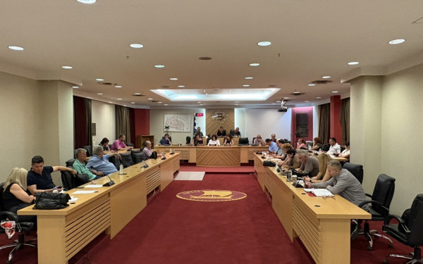 Κώδικας Αυτοδιοίκησης: Έφερε «μπάχαλο»  με τους αντιδημάρχους και τη ψήφο των ανεξάρτητων