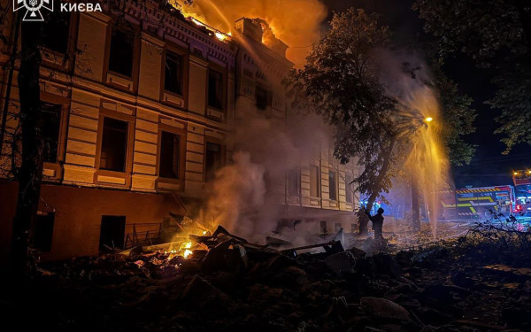 Ουκρανία: Η Ρωσία εξαπέλυσε τη μεγαλύτερη επίθεση με βαλλιστικούς πυραύλους - Ένας νεκρός και 16 τραυματίες στο Κίεβο